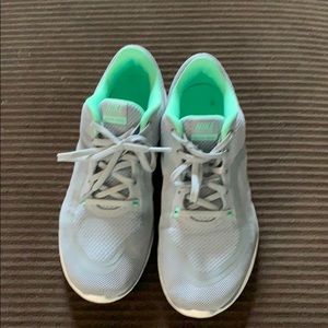 Nike training tennis shoe